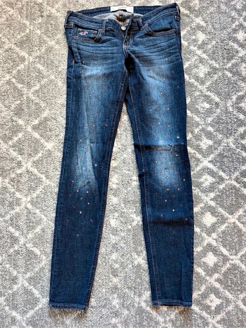 Hollister Skinny Jeans with Studs Embellishment Skinny Studded Embellished Jeans